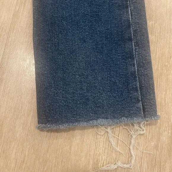 Levi’s Wedgie Straight Distressed Dark Blue Jeans - Picture 4 of 9